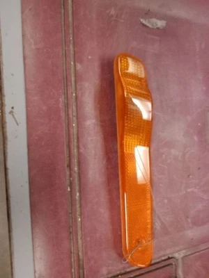 Luz de estacionamiento/esquina del conductor marcador lateral sedán para 00-02 SATURN SERIE S 343872 Foto 1 de 4