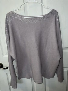 Vila Milano Pullover mit Schmucksteinen und Strassbesatz U-Boot-Ausschnitt Liliac Größe Large - Bild 1 von 8