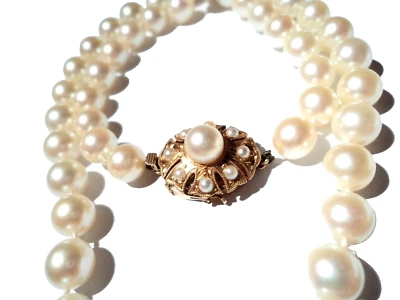 Impresionante collar de perlas Akoya AA 7-7,5 mm hilo elegante broche de oro rosa de 14 quilates 17" Foto 1 de 4