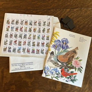 Conjunto de 50 estampillas postales de aves y flores estatales vintage de 1982 de USPS como nuevas con libro - Imagen 1 de 7