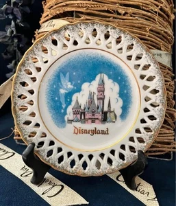 Disneyland 1955 Collectors Plate with Castle and Tinkerbell Disney - Picture 1 of 2