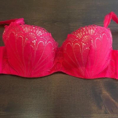Sujetador de balcón de encaje rojo de Wonderbra nuevo sin etiquetas - Foto 1 de 4