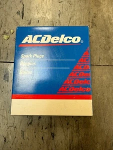 (QTY 4) ACDelco Spark Plug R44T 19354432 for Chevy GMC Pontiac - Picture 1 of 2