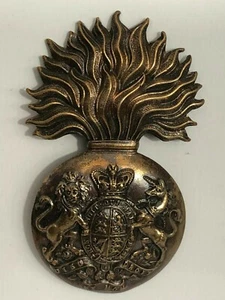 19th century Royal Scots Fusiliers Cap Badge Genuine 7.3 x 3.9 cm's - Picture 1 of 3