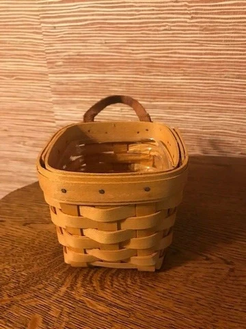 LONGABERGER CHIVES booking basket w/hanger/leather ear - plus protector - EUC Cover