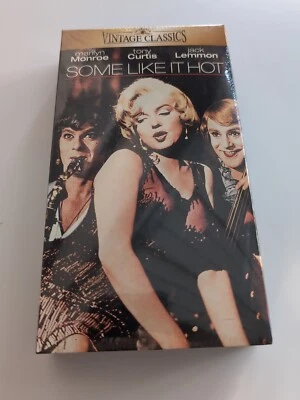 SOME LIKE IT HOT (VHS) MARILYN MONROE JACK LEMMON TONY CURTIS Classic Cinema Foto 1 de 4
