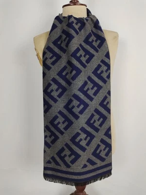 Lenços cachecol de inverno de lã cashmere azul/cinza estampado vintage genuíno FENDI - Imagem 1 de 4