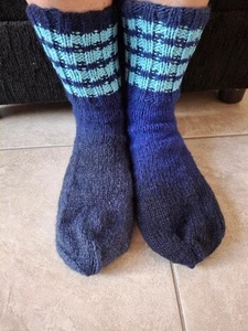 Hand knitted alpaca/wool/acrylic socks, gradient navy blue,  sizes 12-13 - Picture 1 of 5