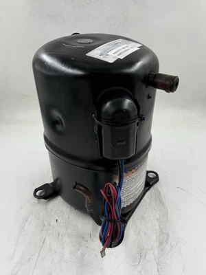 Compresor Tecumseh AW504ET-089-A4 AWF5522EXN 1 PH, 28.000 BTU, R22 Foto 1 de 4