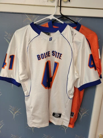 Ian Johnson Boise State Broncos 41 White Orange Youth Autograph Jersey Lot Cover