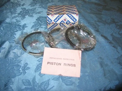 1987-1990 NISSAN D21 HARDBODY PICK-UP/PATHFINDER PISTON RINGS 12033-13G10 NOS NL - Изображение 1 из 4