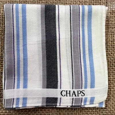 PAÑUELO HOMBRE BLANCO ALGODÓN ARTE BOLSILLO CUADRADO 18" CLÁSICO GRIS Y AZUL RAYAS Foto 1 de 3