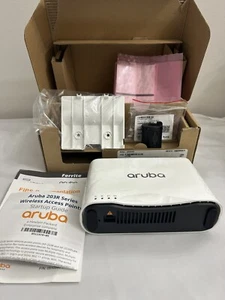 HPE Aruba AP-203RP (États-Unis) FIPS/TAA Flex-radio 802.11ac 2x2 PoE point d'accès JY723A - Photo 1/3