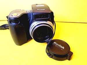 *WORKS BUT VIEW PHOTOS* KODAK EASYSHARE DX6490 ZOOM DIGITAL CAMERA 10X OPTICAL - Picture 1 of 11