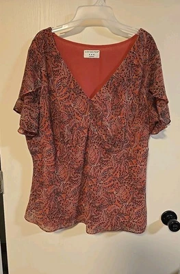 Blusa para mujer COVINGTON rosa manga corta forrada talla 1X? Foto 1 de 4