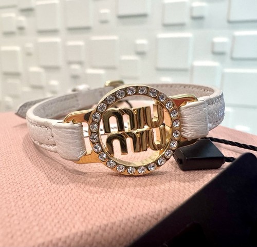 Autentico Bracciale MIU MIU Oro Logo Cristallo in Pelle Bianca Misura Large NUOVO