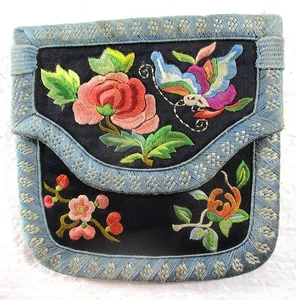 CHINESISCHE BLINDSTICH-CH'ING-DYNASTIE, ANFANG 20. JAHRHUNDERT, KLEINE BESTICKTE HANDTASCHE, GEBRAUCHT - Bild 1 von 5