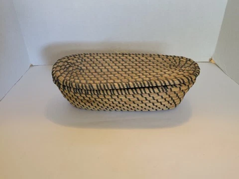 Vintage Hand-Woven Basket Bowls, Wicker Oval Serving Bread W/ Top Cover