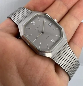 VINTAGE DUGENA  QUARTZ MENS  SWISS MADE  WATCH TV STYLE - Picture 1 of 15