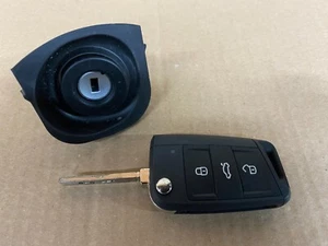 AUDI A1 IGNITION BARREL WITH REMOTE KEY AND BLADE 2019 2020 2021 - 2024 C4662 - Picture 1 of 12