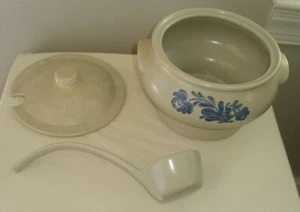 Pfaltzgraff Yorktowne Large Soup Tureen with Lid and Ladle Vintage - Picture 1 of 2