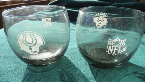1970's vintage pair of NFL Baltimore Colts Shell giveaway Smoked Bar Glasses Cover