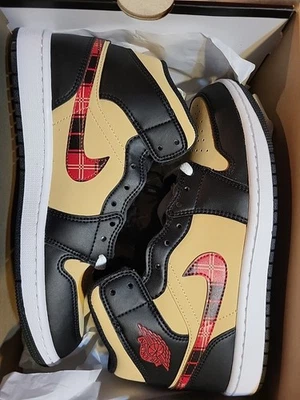 Talla 7,5 m/9 wmn - Jordan 1 Mid SE Tartan Swoosh, se envía lo antes posible  Foto 1 de 4