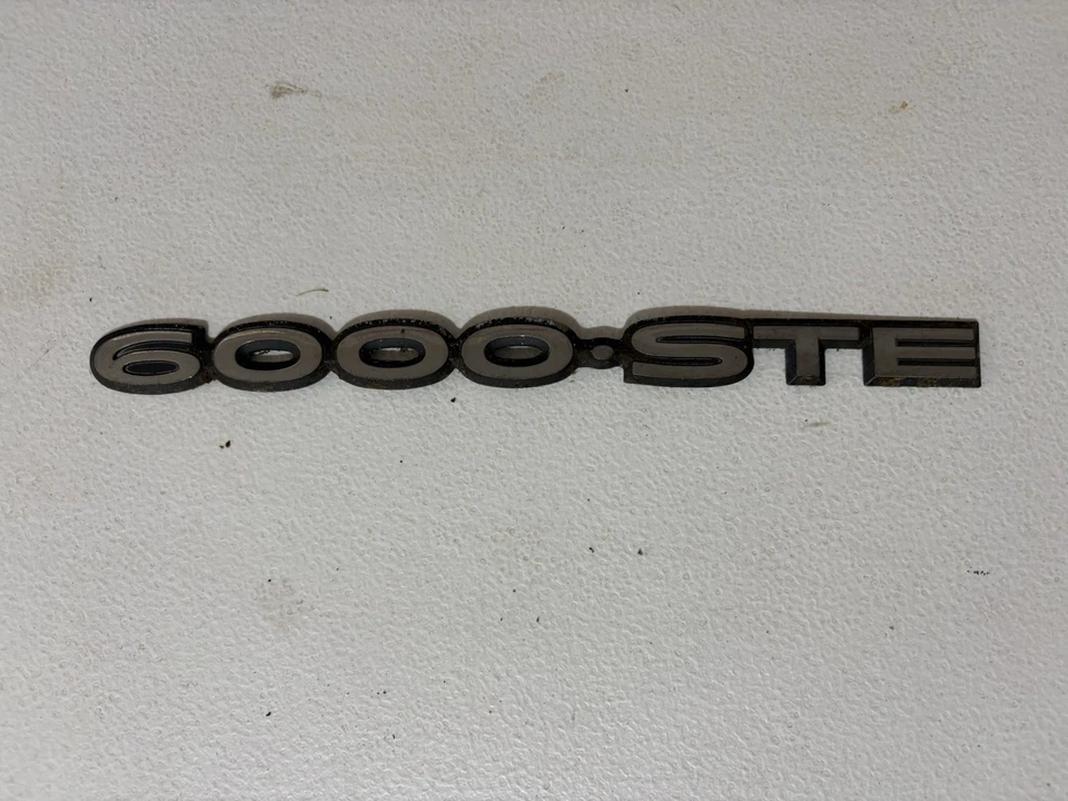 6000-STE徽章庞蒂亚克 — 第 1/1 张图片