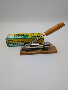 Duke's Easy Pekannuss- und Nussknacker Stahl Silber & Holzgriff mit Originalkarton - Bild 1 von 21