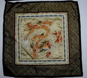 Par de Muñecas Cuadradas de Satén/Seda (14") "DRAGÓN" CHINO TRADICIONAL VINTAGE, Nuevas - Imagen 1 de 4