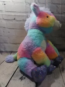 Fiesta Toys Giraffa Peluche Arcobaleno Sherbet Peluche Morbido Piedi Scintillanti 14,5" - Foto 1 di 11