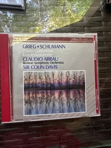 Grieg, Schumann: Piano Concertos - Picture 1 of 2
