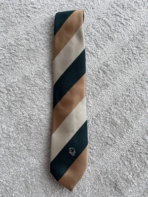 Corbata vintage Christian Dior Cravates verde dorado beige a rayas con logotipo deletreado Foto 1 de 4