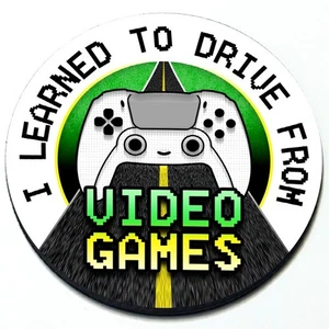 Aprendí a conducir de videojuegos - Insignia de parrilla magnética para MINI Cooper - Imagen 1 de 3