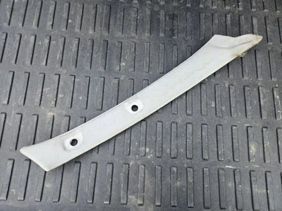 1990-1997 FZJ80 Toyota Land Cruiser gris delantero derecho A - cubierta de moldura de pilar gris Foto 1 de 4