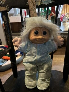 Vintage Russ Troll Puppe rosa Nachtkleidung Pjs Sammlerstück Geschenk Trolle 90er *A - Bild 1 von 3