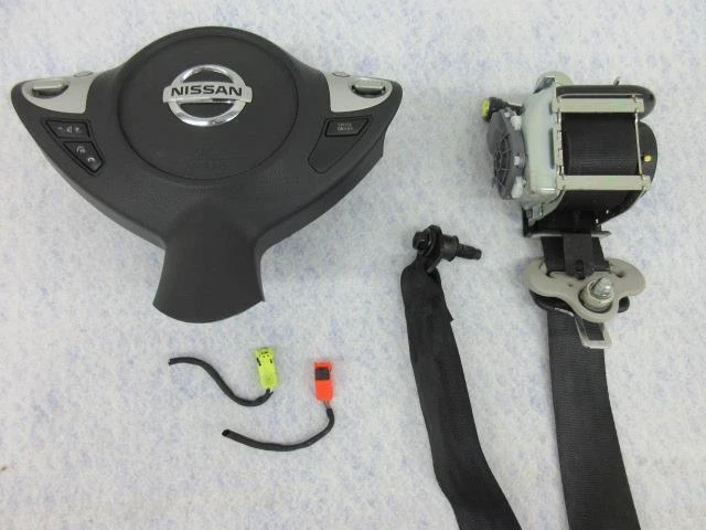 CINTURÓN DE SEGURIDAD IZQUIERDO NISSAN JUKE 2011-2012-2013-2016-2017 OEM AIRBAG volante Foto 1 de 4