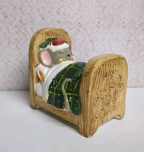 Vintage Enesco 'Not A Creature Was Stirring' Christmas Mouse In Bed Coin Bank - Picture 1 of 13