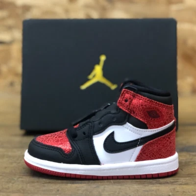 *NEW* TODDLER  NIKE AIR JORDAN 1 RETRO HIGH OG (TD) VARSITY RED (FD2598 602)👍 - Image 1 of 4