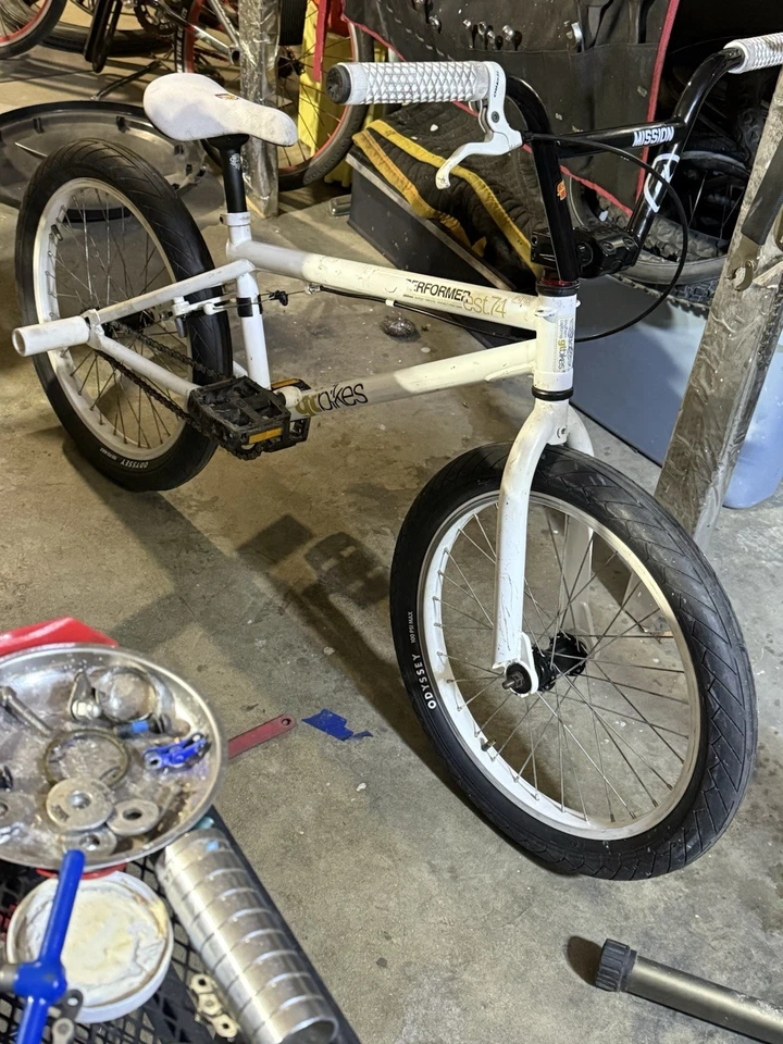 Bicicleta BMX 2010 GT Performer Freestyle - Imagem 1 de 1