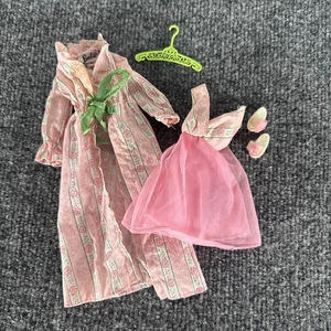 Conjunto de camisón y zapatilla vintage Barbie 1972 para dormir #3487 - Imagen 1 de 12