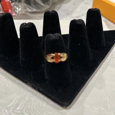 Anillo solitario de oro amarillo de 10 k ovalado de citrino y diamantes con piedras preciosas talla 7,5 Foto 1 de 4