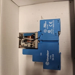 Finder 94.04 / 2H1 1452 relay base - Picture 1 of 2