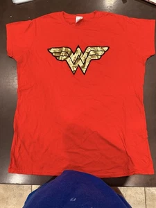 Wonder Woman DC Comics Originals Red Gold Logo Graphic Tee - Picture 1 of 7