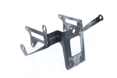 04-09 APRILIA RSV1000R FÁBRICA OEM ENFRIADOR DE ACEITE SOPORTE DE MONTAJE SOPORTE DE MONTAJE Foto 1 de 4