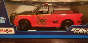 Maisto Special Edition Maßstab 1:21 Ford SVT F-150 Lightning Fire Chief Engine Co. - Bild 1 von 8