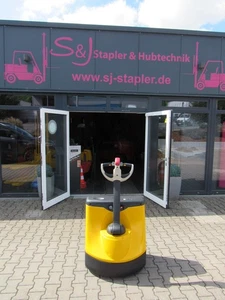Jungheinrich Crown WP 16 Hubwagen Niederhubwagen Ameise Mitnahmehubwagen - Bild 1 von 7