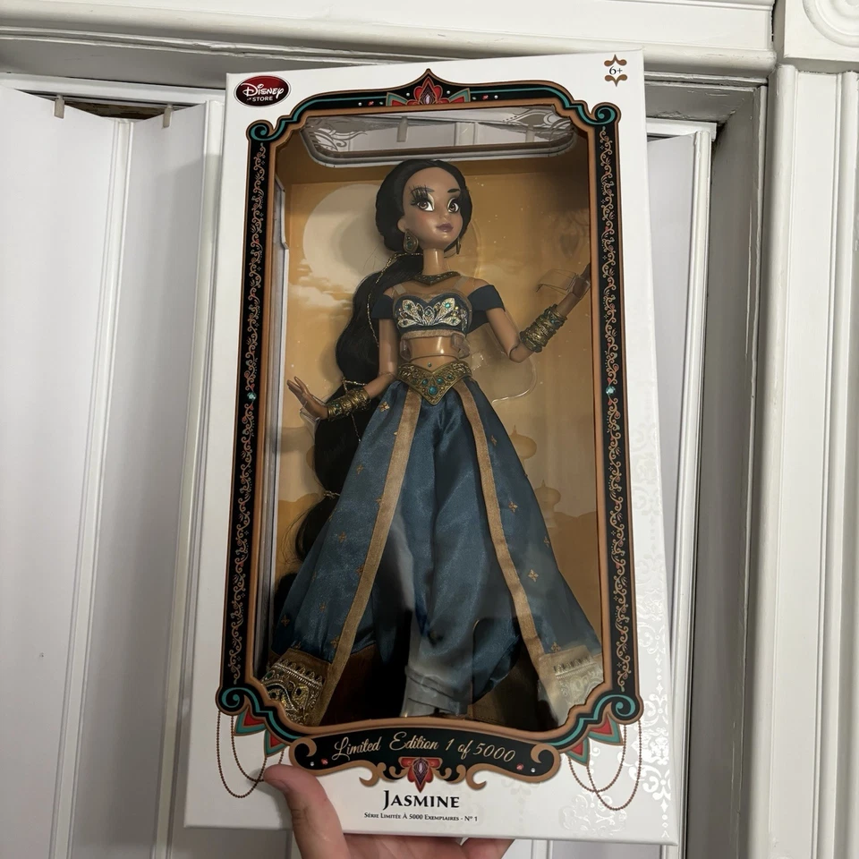 "Muñeco jazmín edición limitada Disney 17""" Foto 1 de 4