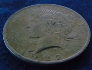1922-P 1922 P 1922P Peace Dollar $1 90% Silver US Mint Coin Bullion - Picture 1 of 6