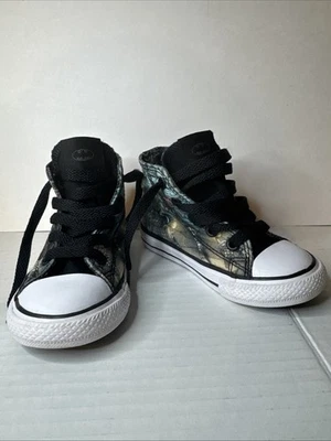 Zapatillas Converse Batman vintage para niños pequeños (7c) Foto 1 de 4